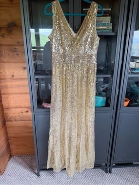Gold Sequin V-Neck Maxi Dress - Elegant Evening Gown